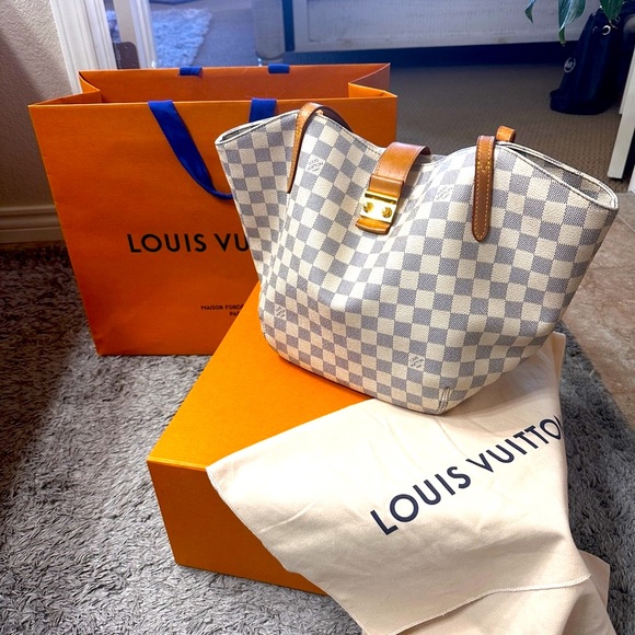 Louis Vuitton Damier Azur Bag - Picture 1 of 16